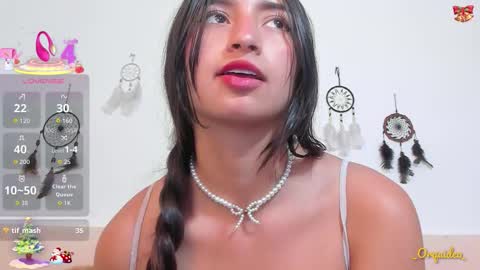 Orquidea  online show from December 16, 1:38 pm