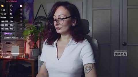 Snapshot of _owner_ chatting on January 9, 10:52 am The Supreme Goddess Rose online show from January 9, 10:52 am