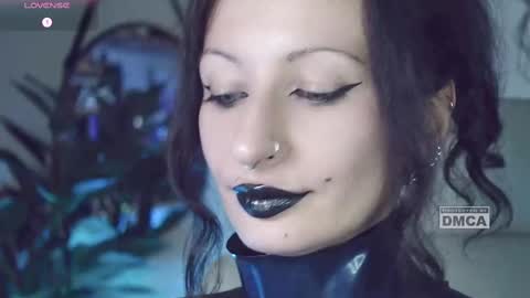 Snapshot of _owner_ chatting on March 11, 7:58 pm The Supreme Goddess Rose online show from March 11, 7:58 pm