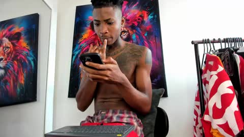 Kevin  online show from December 22, 6:04 pm