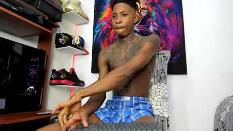 Kevin  online show from February 13, 8:17 am