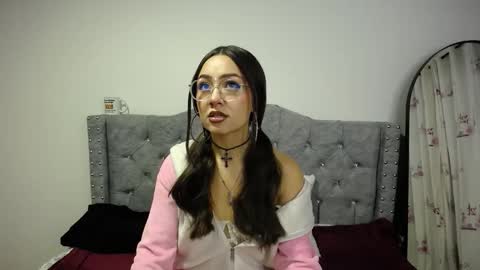 Paris online show from December 22, 7:05 am