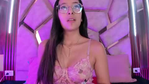 Pau online show from June 22, 7:22 pm