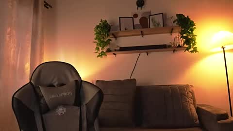 Snapshot of _paulah2 chatting on February 24, 8:29 pm _paulah2 online show from February 24, 8:29 pm