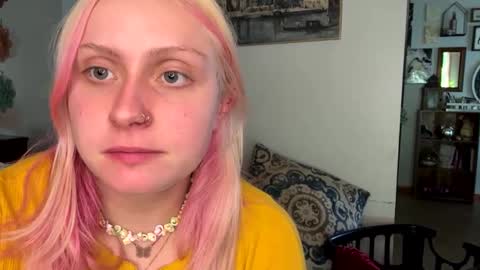 Snapshot of _peaceoutgirlscout_ chatting on September 28, 8:58 pm _peaceoutgirlscout_ online show from September 28, 8:58 pm