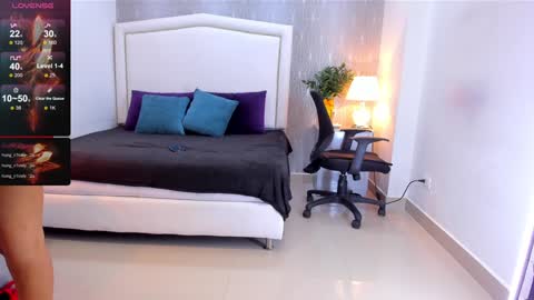  peach1  online show from January 28, 2:21 pm