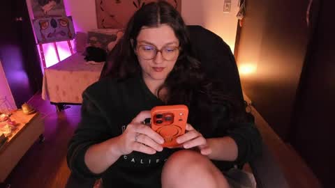 violeta ig  online show from April 11, 5:12 am