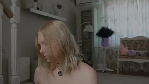 Viktoria online show from May 27, 1:30 pm