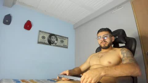 Snapshot of _poseidon1_ chatting on December 3, 6:48 am Poseidon online show from December 3, 6:48 am