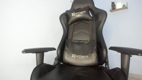 Snapshot of _poseidon1_ chatting on January 26, 3:17 am Poseidon online show from January 26, 3:17 am