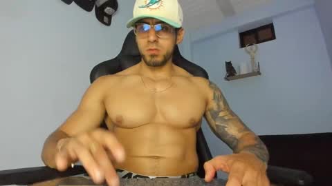 Snapshot of _poseidon1_ chatting on March 7, 10:54 pm Poseidon online show from March 7, 10:54 pm