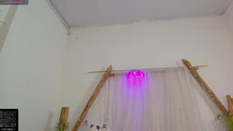 Moon online show from April 26, 4:15 pm