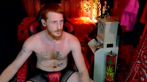 REDxxx online show from December 4, 11:35 pm