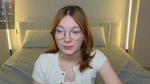 Snapshot of _reverse_gang_ chatting on June 20, 4:37 am LISSAPVT IS OPEN online show from June 20, 4:37 am
