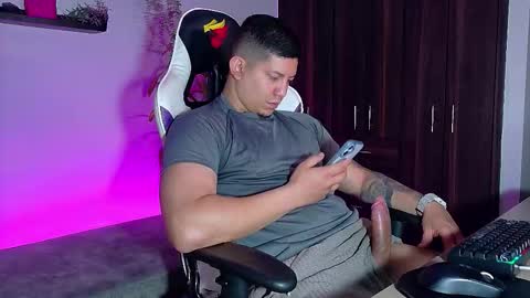 Roberto online show from October 29, 1:46 pm