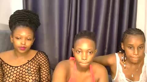  Roxxana online show from May 27, 5:10 pm