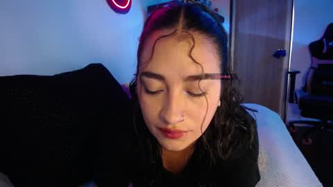  SantaLove  online show from January 5, 7:39 pm