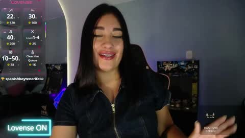 Snapshot of _santalove_ chatting on May 6, 8:14 pm SantaLove online show from May 6, 8:14 pm