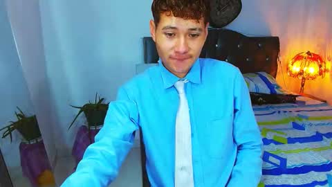 santi online show from March 23, 12:58 am