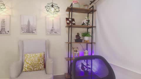 Snapshot of _sassy_girl chatting on April 17, 6:22 pm Sassy Girl online show from April 17, 6:22 pm