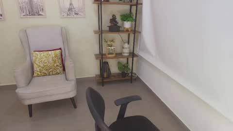 Snapshot of _sassy_girl chatting on April 18, 11:14 am Sassy Girl online show from April 18, 11:14 am
