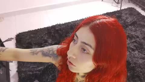Snapshot of _selene_red chatting on July 6, 1:35 am Selene online show from July 6, 1:35 am