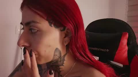 Snapshot of _selene_red chatting on July 10, 2:08 pm Selene online show from July 10, 2:08 pm