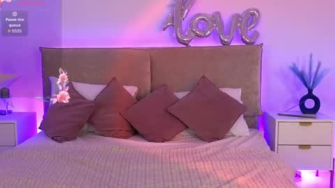 Selestia online show from April 24, 1:02 pm