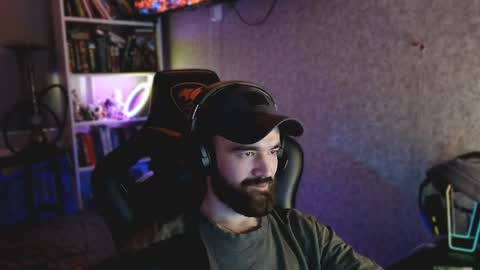 Ask me online show from April 6, 10:00 pm