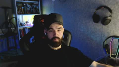 Ask me online show from April 12, 7:41 pm