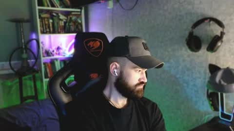 Ask me online show from April 15, 7:58 pm