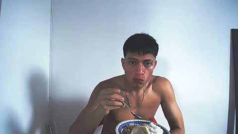 Juan Pablo-independent model online show from November 24, 6:51 pm