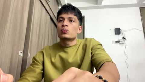 Juan Pablo-independent model online show from May 26, 3:24 am