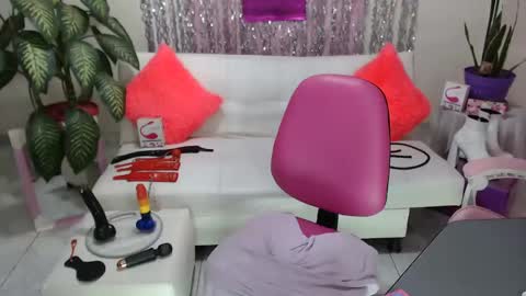 Snapshot of _sexypamela chatting on December 20, 6:40 am sexy pamela online show from December 20, 6:40 am