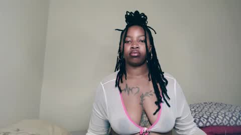 Snapshot of _sexysquirter chatting on December 4, 6:12 am _sexysquirter online show from December 4, 6:12 am