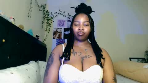 Snapshot of _sexysquirter chatting on February 21, 8:43 pm _sexysquirter online show from February 21, 8:43 pm