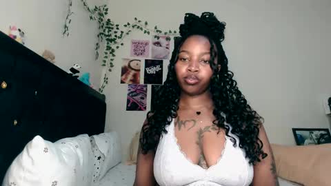 _sexysquirter online show from May 23, 9:30 pm