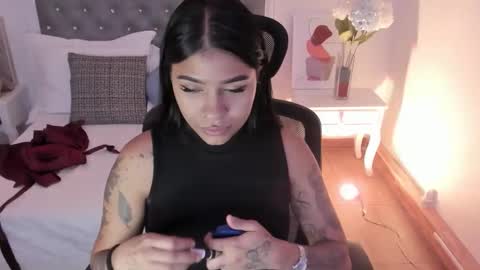 Sharlot online show from February 26, 2:16 pm