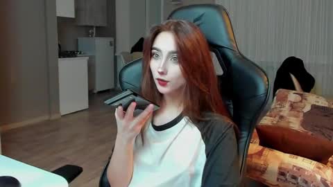 _silverdream online show from February 18, 9:53 pm