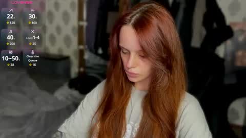 Snapshot of _slutty_fox_ chatting on July 13, 7:38 pm Alice online show from July 13, 7:38 pm
