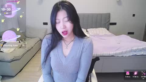 winni online show from February 1, 3:19 am