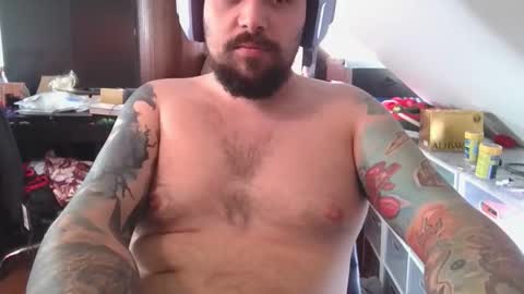 _smiley_bear27 online show from October 25, 1:46 am