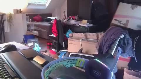 _smiley_bear27 online show from December 15, 8:40 am