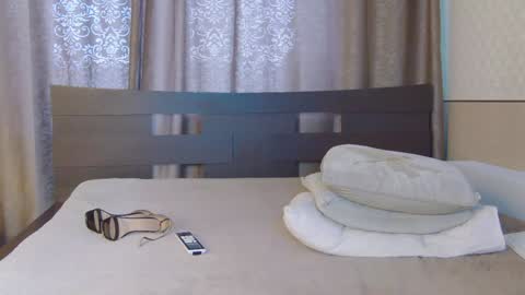 Jane online show from February 8, 7:15 am