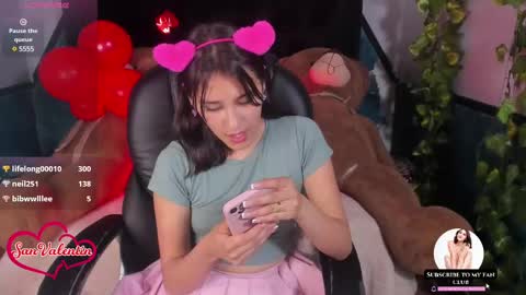 Sophie  online show from February 16, 10:10 pm