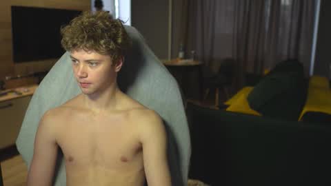 OLIVERpvt is open online show from October 26, 12:22 pm