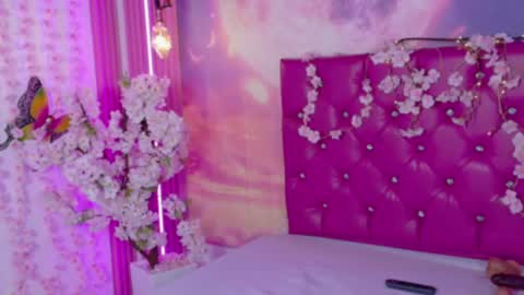 Snapshot of _spectra chatting on November 25, 9:37 pm Spectra horn online show from November 25, 9:37 pm