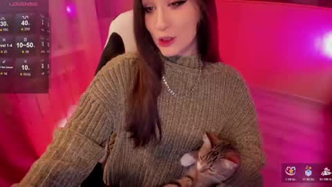 _sserendipityy_ online show from March 9, 6:56 pm