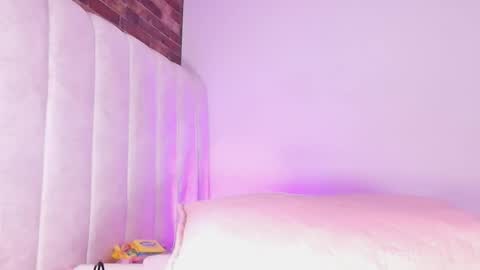 susy online show from May 13, 3:04 am