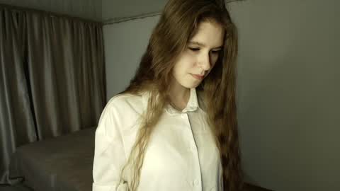 Snapshot of _stella_grace_ chatting on April 2, 8:23 am Stella Grace online show from April 2, 8:23 am